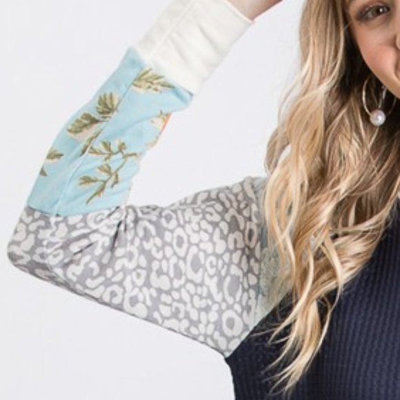 NWT Cute Crew Neck Tunic - Picture 3 of 3